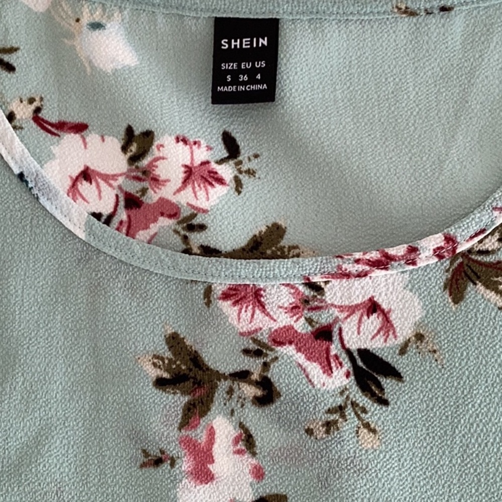 SHEIN Short Sleeved Tee Size Small US 4 - Picture 8 of 10